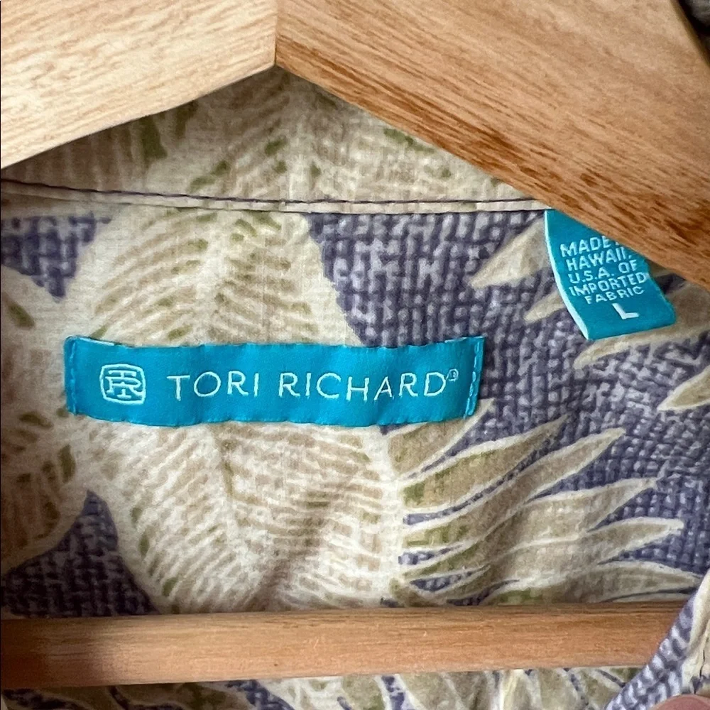 Tori Richard Men's Hawaiian Print button down size large cotton lawn